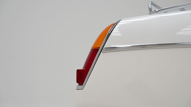 MG B 21