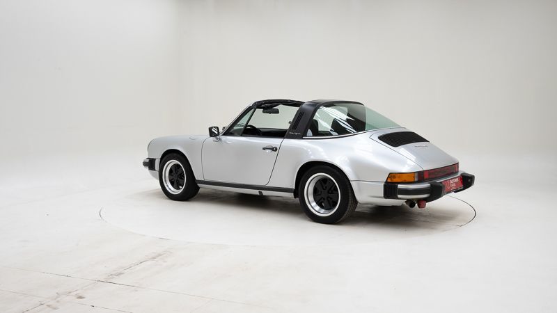 Porsche 911 3.0 SC Targa 5