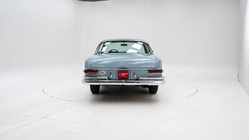 Mercedes-Benz 280 SE 8
