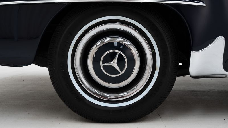 Mercedes-Benz 190 SL 18