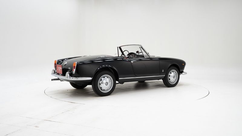 Alfa Romeo 1600 Giulia Spider 3