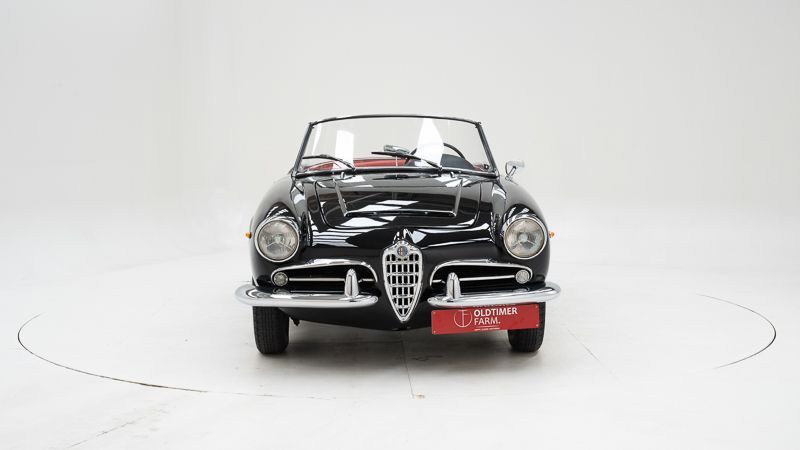 Alfa Romeo 1600 Giulia Spider 10
