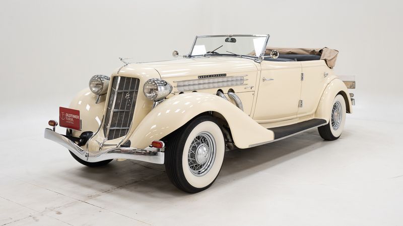 852 SC Phaeton Sedan 2
