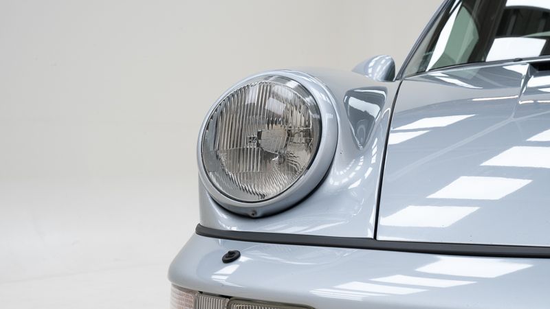 Porsche 911 964 Turbo 16