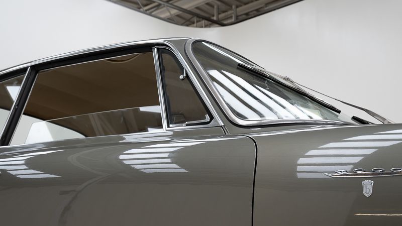 Alfa Romeo 2000 Sprint 16