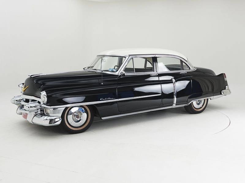 Cadillac Fleetwood Series 62 Sedan 2