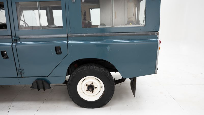 Series II a 109 Dormobile 10