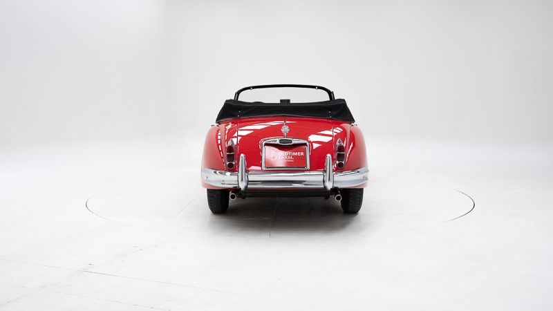 Jaguar XK 150 DHC 8