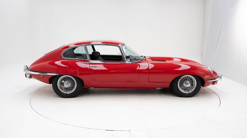 Jaguar E-Type 4.2 2+2 11