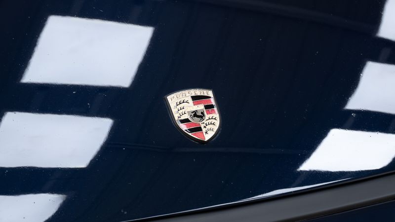 Porsche 911 964 Carrera 4 13