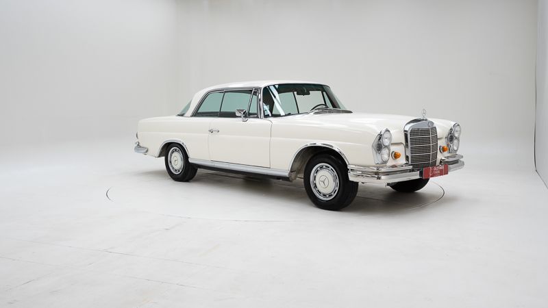 Mercedes-Benz 280 SE 4
