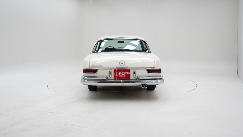 Mercedes-Benz 280 SE 8