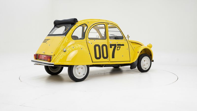 2CV 6 James Bond 007 3