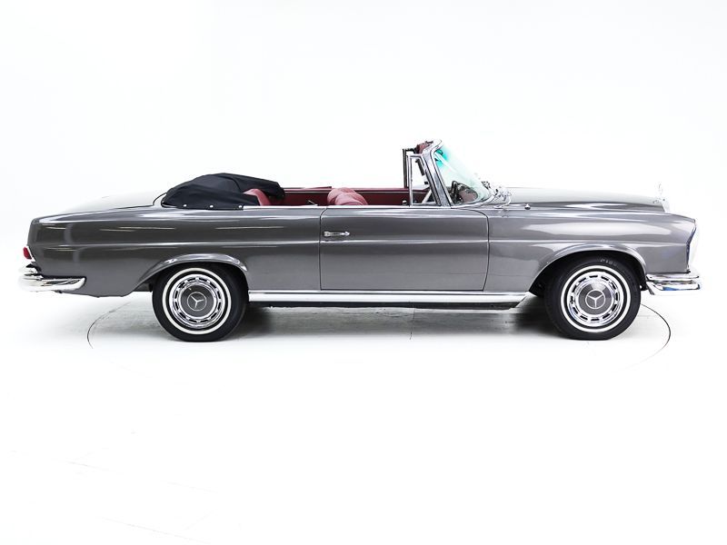 Mercedes-Benz 220 SE 19