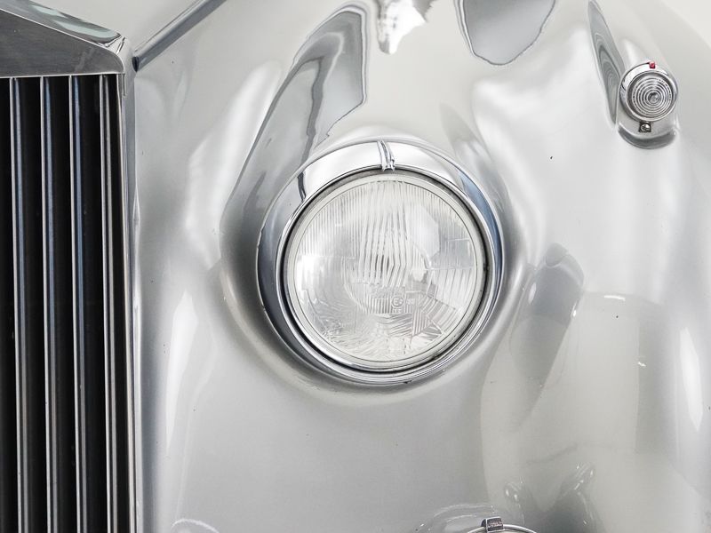 Rolls-Royce Silver Cloud II 13