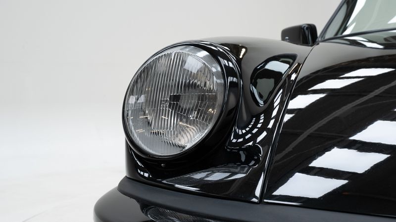 Porsche 911 3.0 SC 16