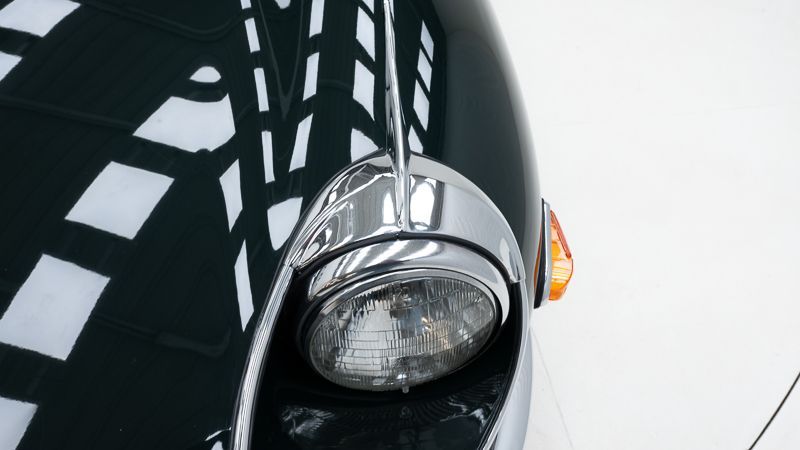 Jaguar E-Type 4.2 S2 21