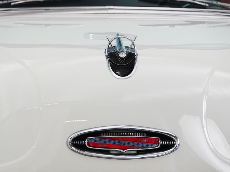 Roadmaster 2-Door Skylark Convertible 11