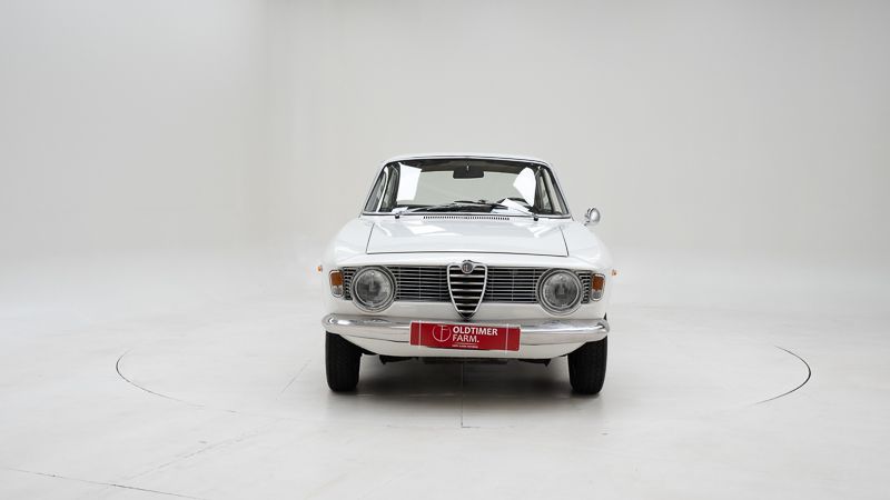 Alfa Romeo 1600 Giulia Sprint GT 6