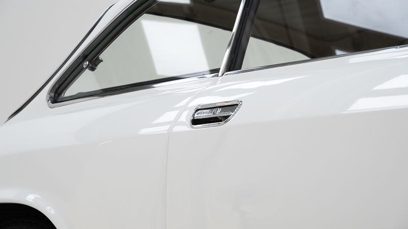 Alfa Romeo 1600 Giulia Sprint GT 16