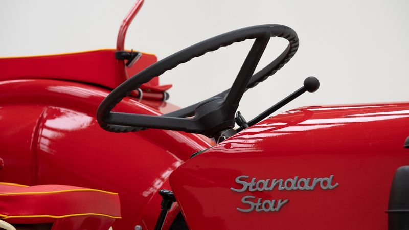 Porsche Standard STAR 19