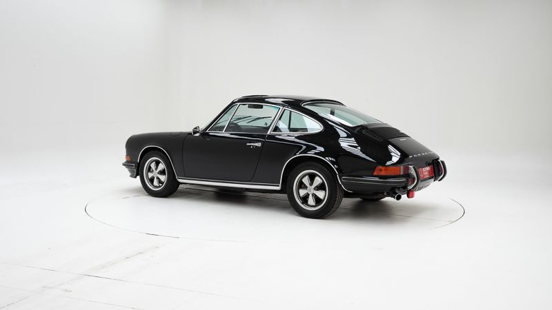 Porsche 911 2.4 S 5
