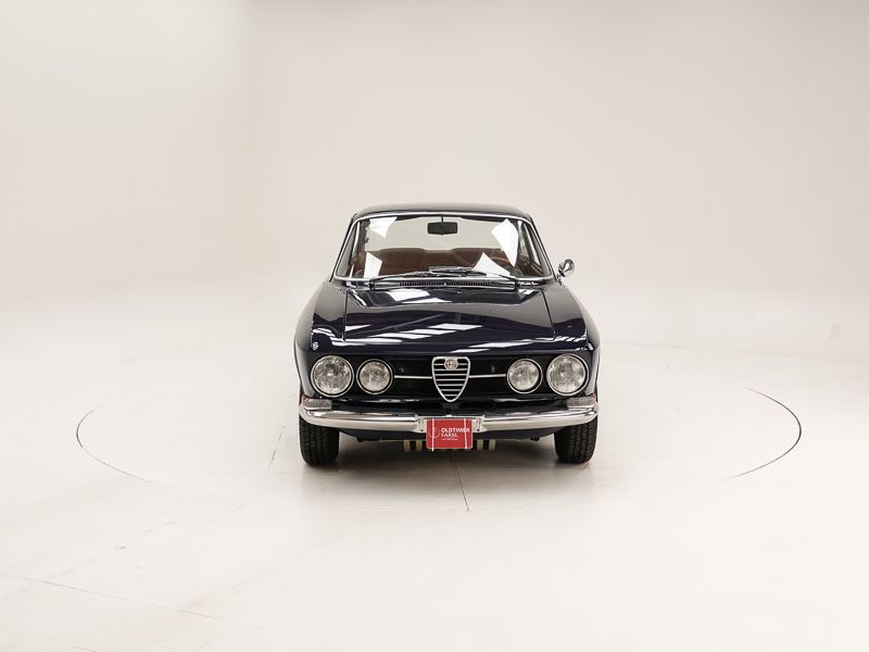 Alfa Romeo 1750 GT Veloce Bertone 6