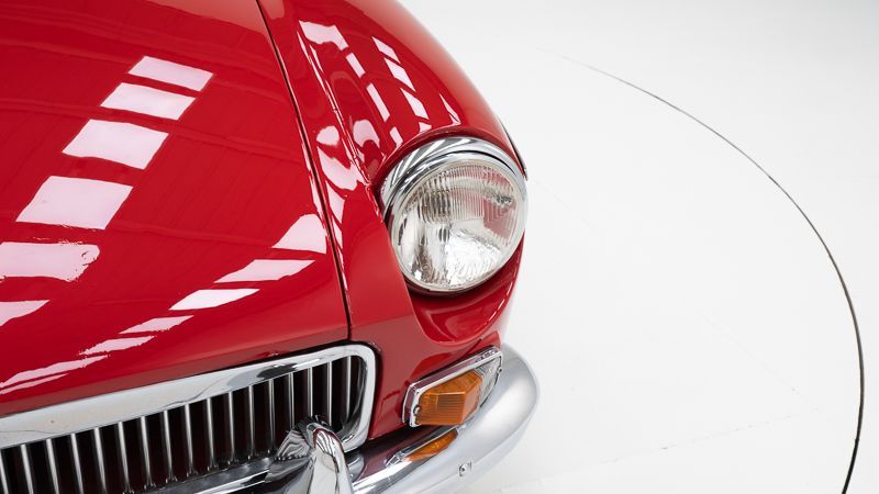 MG B 12