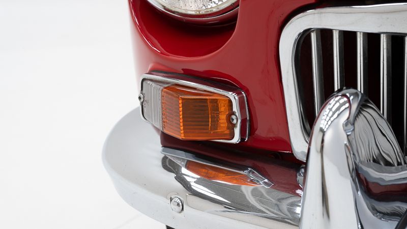 MG B 16