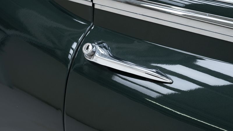 Jaguar E-Type Series 3 V12 15