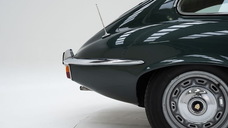 Jaguar E-Type Series 3 V12 18