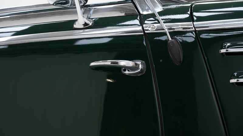 Mercedes-Benz 220 A Cabriolet 16
