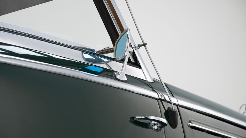 Mercedes-Benz 220 A Cabriolet 21
