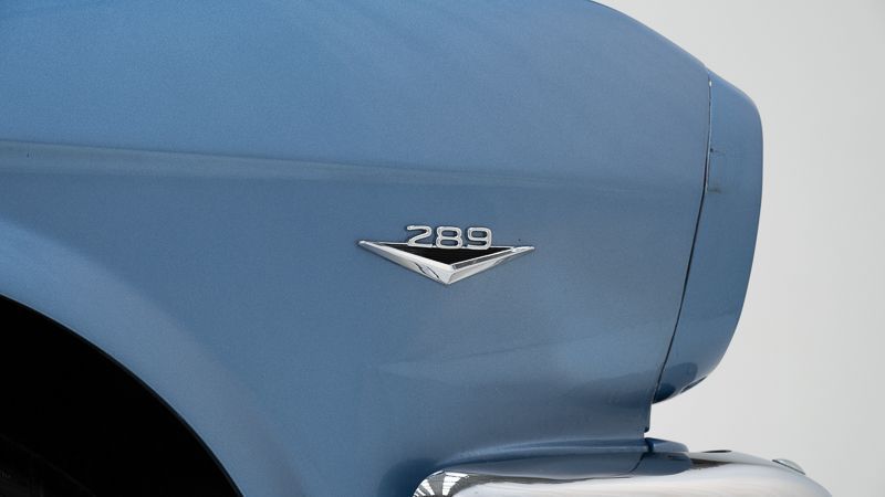 Ford Mustang Coupe V8 14