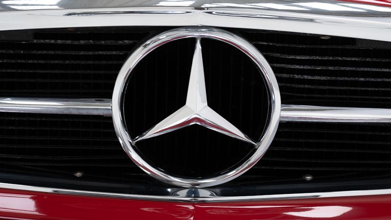 Mercedes-Benz 250 SL + Hardtop 17