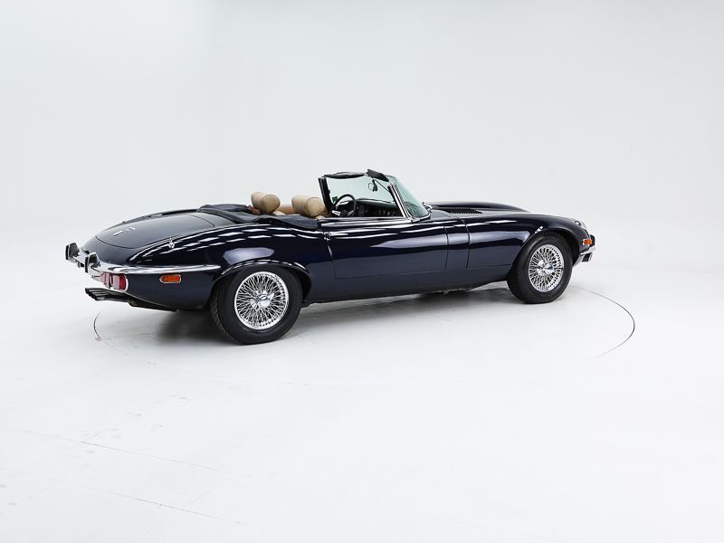 Jaguar E-Type Series 3 V12 3