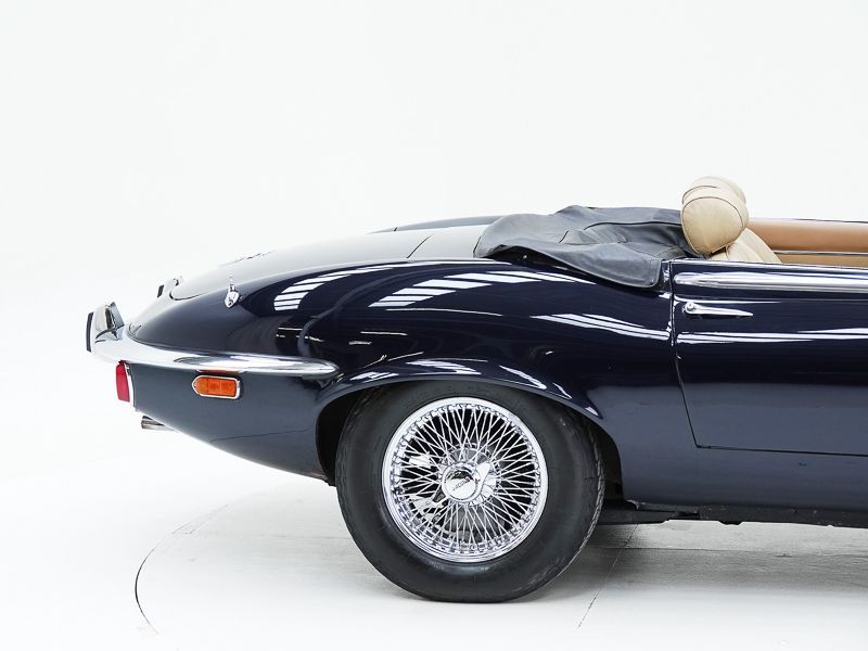 Jaguar E-Type Series 3 V12 16