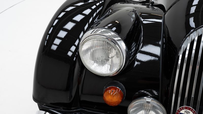 Morgan +8 11
