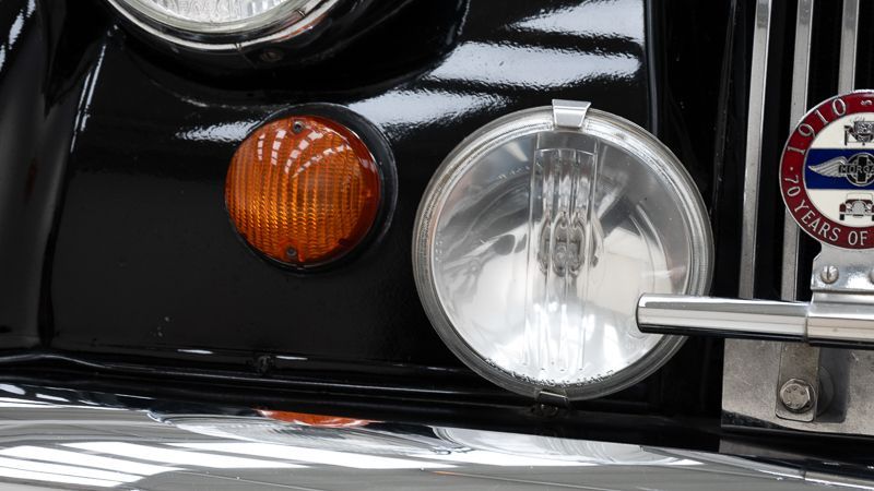 Morgan +8 16