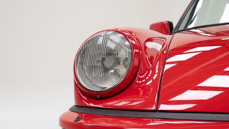 Porsche 911 3.2 18
