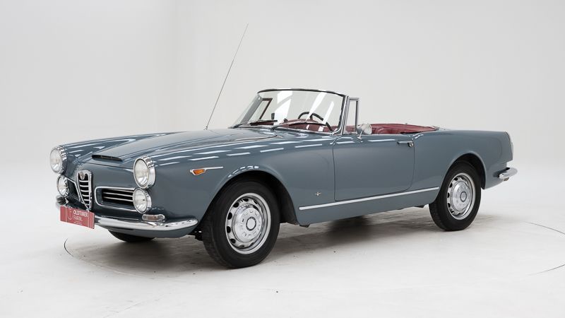 Alfa Romeo 2600 Spider Cabriolet 2