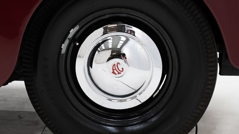 2 liter Saloon 12