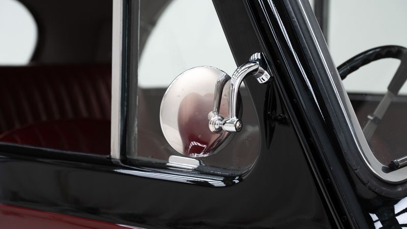 2 liter Saloon 14