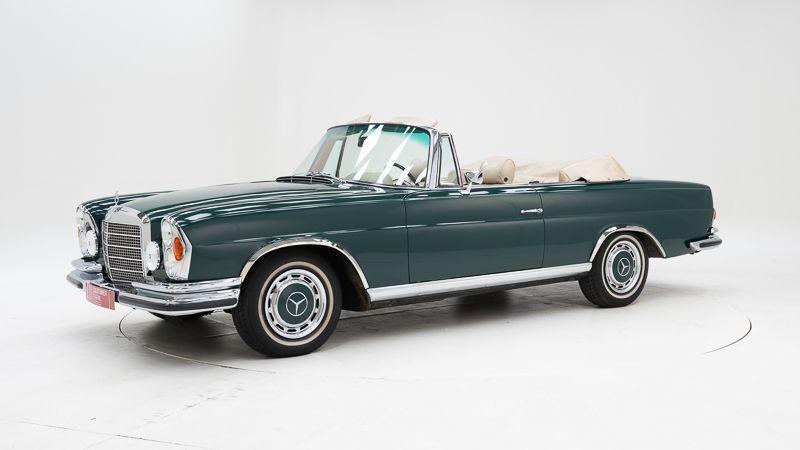 Mercedes-Benz 280 SE Cabriolet 2