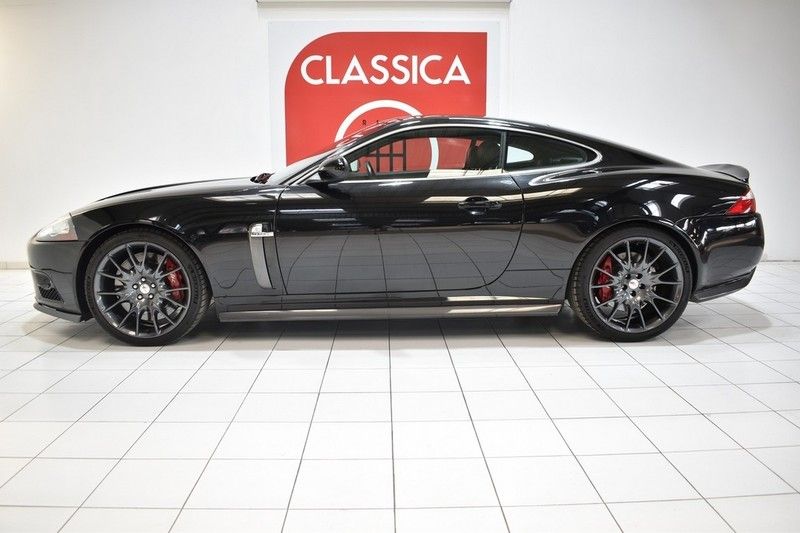 Jaguar XKR-S 4