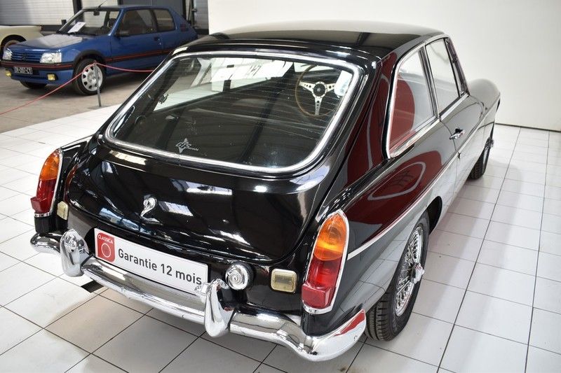 MG B GT Overdrive 20