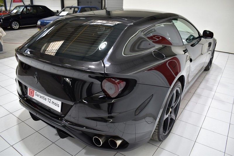 Ferrari FF 21
