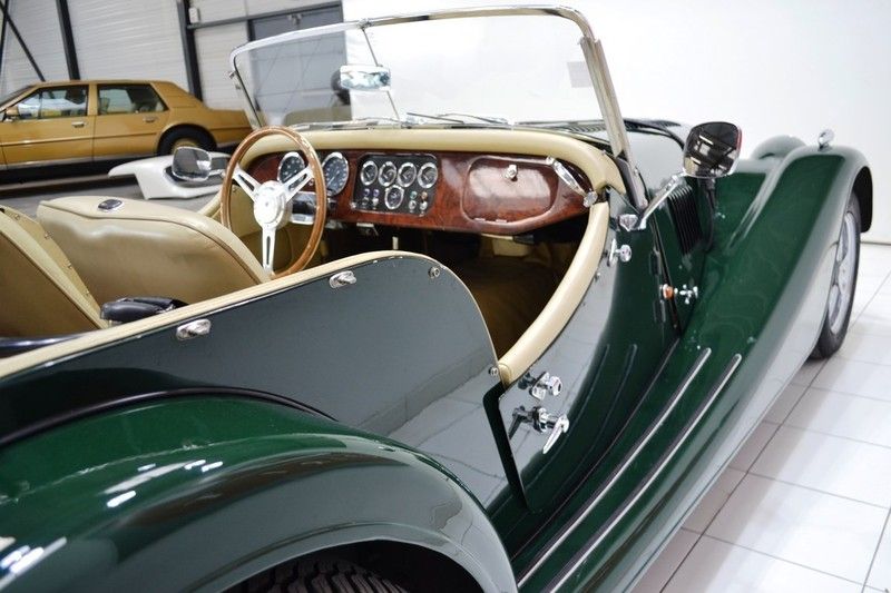 Morgan Plus 4 Hard Top 21