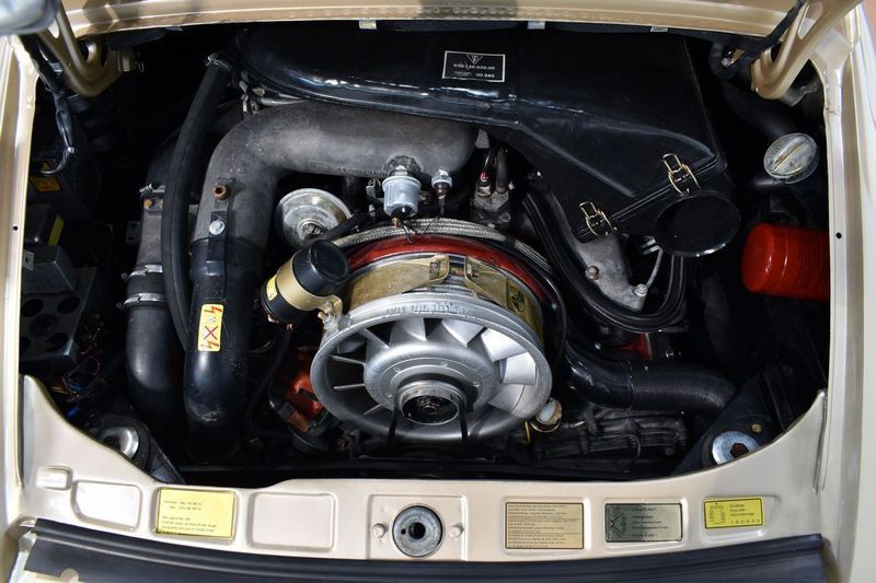 Porsche 930 Turbo 3.0 10
