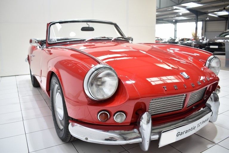 Triumph Spitfire MK2 11